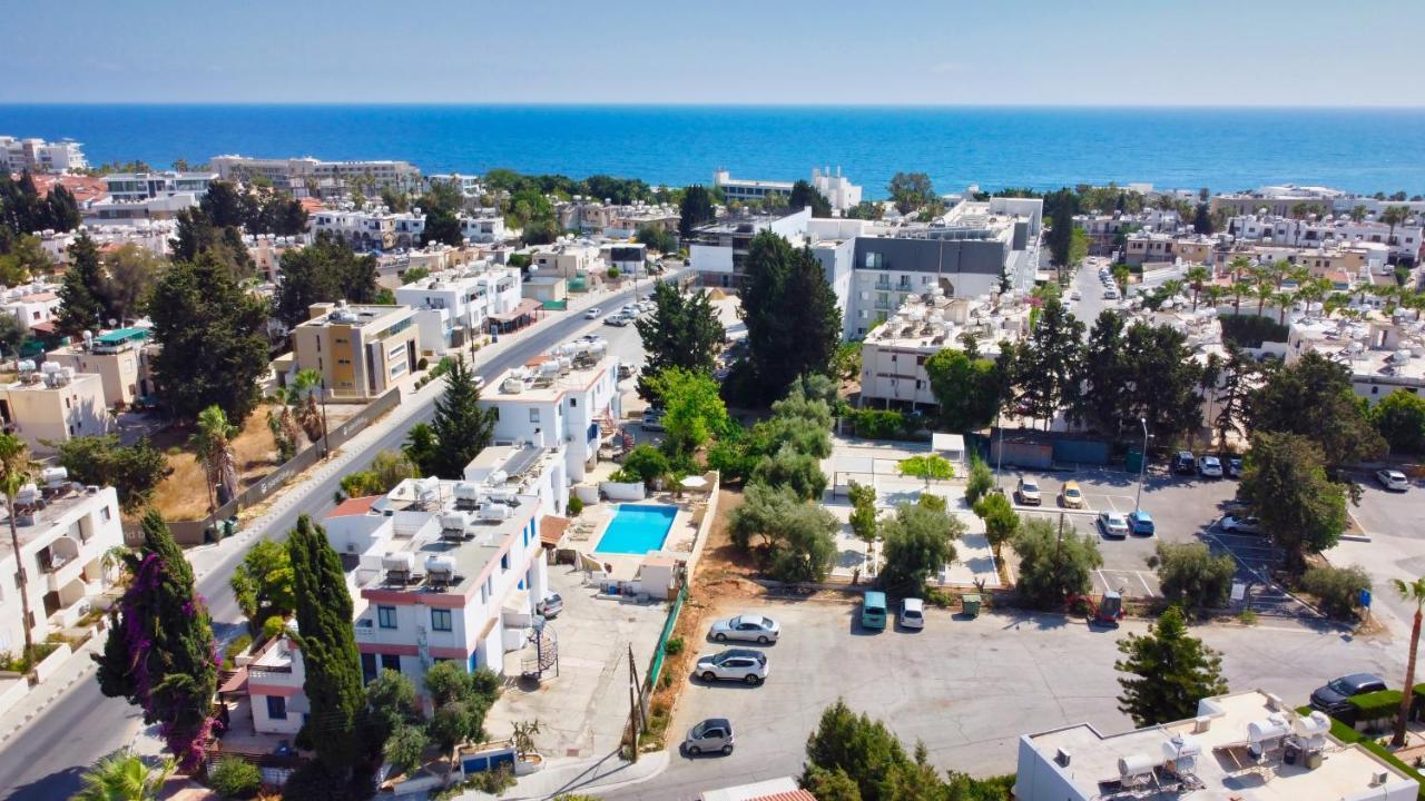 Townhouse By The Sea Pirate Harbor Apartman Paphos Kültér fotó